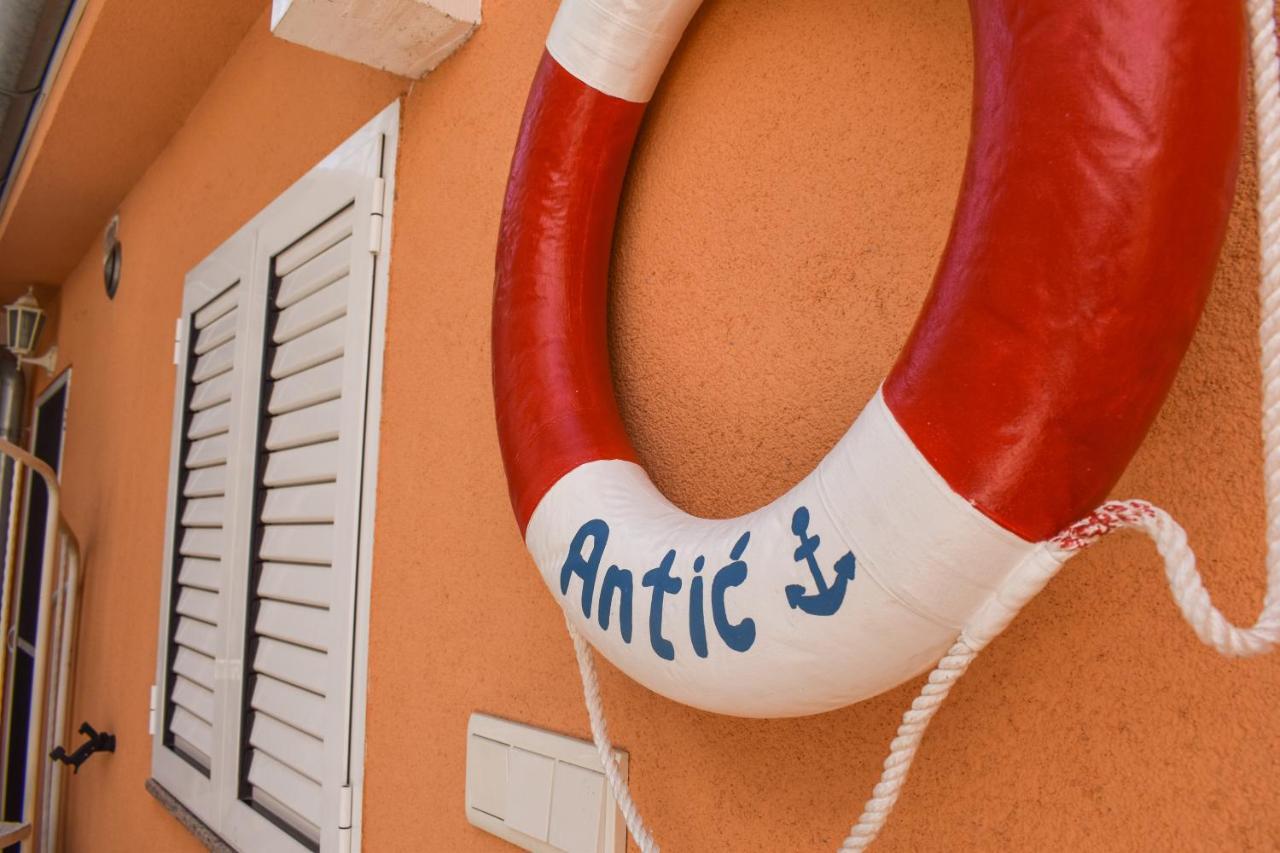 Kuca Za Odmor Antic - Holiday House Antic Novi Vinodolski Buitenkant foto