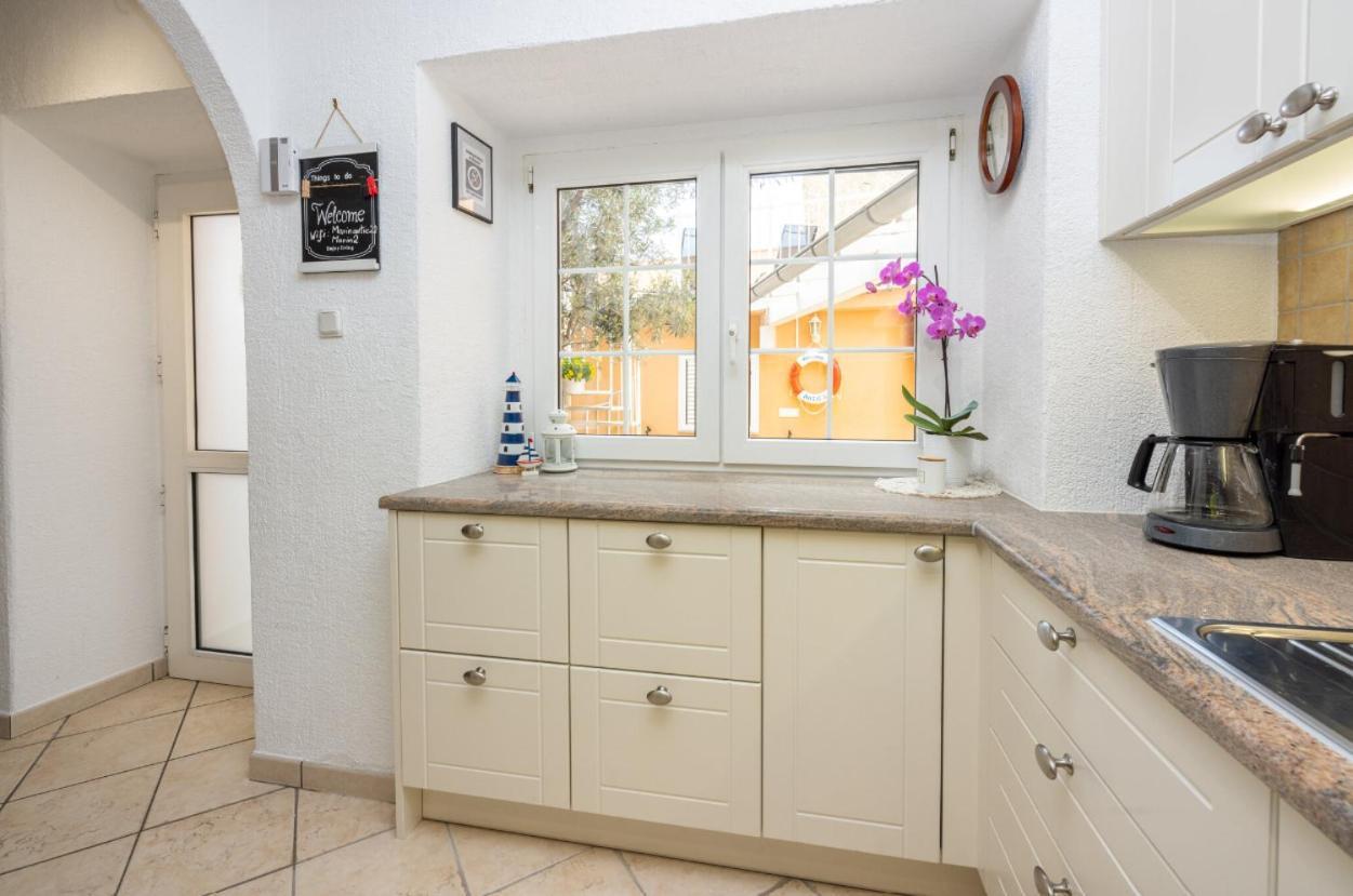 Kuca Za Odmor Antic - Holiday House Antic Novi Vinodolski Buitenkant foto